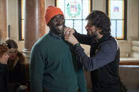Highlight is @omarsy the suave & charming con & escape artist & gentleman burglar, good bgm and lovely. Netflix Serie Lupin Die Besten Outfits Samt Nike Air Jordans Sneaker