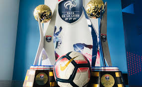 Popular premier league bundesliga serie a la liga ligue 1 eredivisie süper lig premier league primeira liga premiership first division a uefa champions league uefa europa league wc qualification europe. Coupes Pays De La Loire U17 Et U19 Le 1er Tour Ligue De Football Des Pays De La Loire