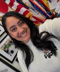 Weekly wrap up. Post-turkey world has been great, check out some things the  team and I did last week outside of all my meetings! I worked with: •  @citymeals to hand out