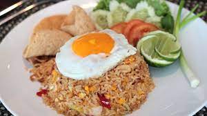 Nasi goreng bersamaan 630 kalori. Tips Agar Nasi Goreng Tidak Bikin Diet Rusak
