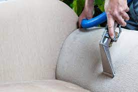 Wie sie beim reinigen des sofas mit dem dampfreiniger vorgehen sollten und was sie unbedingt vermeiden sollten, da es nicht hilfreich ist, erfahren sie hier. Mit Dem Dampfreiniger Das Sofa Reinigen So Geht S