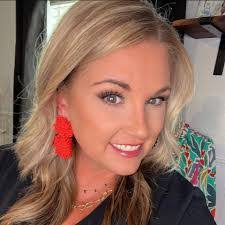 Jessica Isham's Instagram, Twitter & Facebook