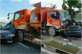 But there are lessons to be learnt with accidents like these. 21 Year Old Male Driver Dies After Accident With Oil Tanker In Nicoll Drive Singapore News Top Stories The Straits Times