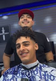 Cresta En Pelo Afro En Hombre