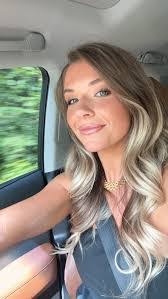 Deanna Mcintosh's Instagram, Twitter & Facebook