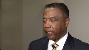 Derrick Schofield's Instagram, Twitter & Facebook