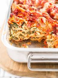 This Easy Spinach Lasagna Made With Layers Of Spinach Ricotta Filling Cheese And A Vegetarian Lasagna Recipe Veggie Lasagna Recipe Vegetable Lasagna Recipes