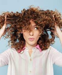 Hair Tutorials How To Style Curly Hair This Diy Tutorial Teaches You Three Easy Beau Curly Hair Styles Naturally Curly Hair Styles Medium Curly Hair Styles