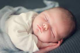 Dalam tidurnya dia akan merasakan sensasi menggelinjang yang luar biasa. 7 Tips Tidurkan Bayi Dengan Mudah Lebih Lena Tak Berjaga Malam