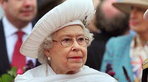 Отель hsm reina isabel 2*. Reina Isabel Ii Por Que Tiene Dos Cumpleanos Uno Tv