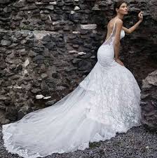 Secondo la tradizione la sposa dovrebbe indossare scarpe da sposa rigorosamente chiuse. Kartika Archivi Sposami