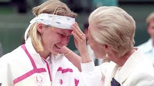 Former wimbledon champion jana novotna has died at the age of 49. Zum Tod Von Jana Novotna Sport Sz De