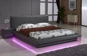 اضاءة السرير فى غرف النوم الايطالي خربشه