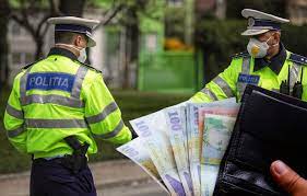 Dar pentru numele lui dumnezeu nu mai faceți confuzie între pensile militare și cele cele mai mari pensii speciale sunt din zona magistraturii. PoliÈiÈtii Primesc 5 Din Drepturile Restante Europol Sindicatul PoliÈiÈtilor Europeni