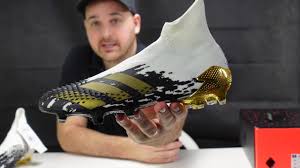 Adidas je celosvětový kolos na výrobu kopaček. Kopacky Roku 2020 Adidas Predator Mutator 20 Fg Unboxing Youtube