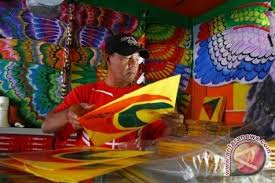 Namun bagi orang seperti anda, hal tersebut mungkin tidak berlaku. Ayo Lihat Layang Layang Bali Antara News Palu Sulawesi Tengah Antara News Palu Sulawesi Tengah Berita Terkini Sulawesi Tengah