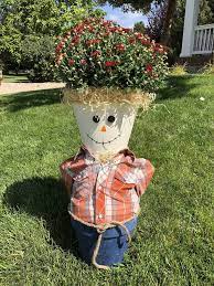 How To Make A Flower Pot Scarecrow Diy Diy Flower Pots Flower Pots Large Flower Pots