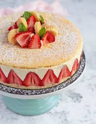 This Classic French Fraisier Cake Recipe Makes The Most Delicious Summer Cake Ever Perfect In 2020 Strawberry Layer Cakes Best Dessert Recipes French Pastries Recipes