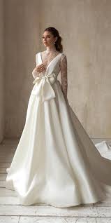 10 Wedding Dress Designers You Will Love Wedding Dresses Country Chic Wedding Dress Designer Wedding Dresses