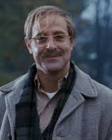 Визажисты Милли Бобби Браун не перестают удивлять Девочке всего-то 15 лет,  но выглядит она на все 40! 2025