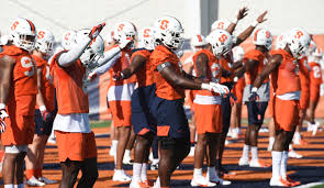 Puzzle's fun dome, louisville, kentucky. Syracuse Football To Welcome Fans Back To Carrier Dome With Fan Fest Syracuse Com