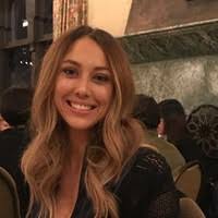 Renee Thatcher's Instagram, Twitter & Facebook