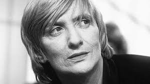 Je suis arrivée à l'âge heureux où l'on ne peut aimer que les gens qui nous  font du bien” — Françoise Sagan, les merveilleux nuages (Image @ Georges  Bendrihem)