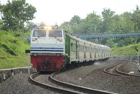 Tujuan stasiun solo balapan stasiun yang terletak di daerah senen, jakarta pusat ini menjadi pusat pemberangkatan kereta kelas campuran, mulai dari ekonomi, bisnis. Menikmati Serunya Perjalanan Jakarta Solo Dengan Kereta Republika Online