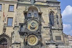 A landmark clock in the ogmore valley has been repaired and put back into working order 65 years after it was officially unveiled. 10 Most Famous Clock Towers In The World