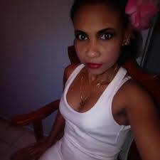 Kelly Tapia's Instagram, Twitter & Facebook