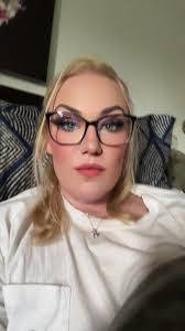 Samantha Graham's Instagram, Twitter & Facebook