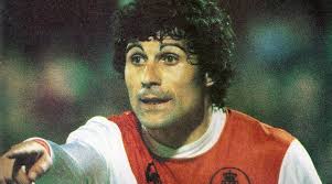 Confira tudo sobre futebol internacional: Campeonato Frances Maiores Campeoes Artilheiros E Resultados