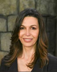 Finola Hughes Discusses Bringing Anna's Peter Deception to Life