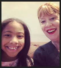 Kaelyn's teacher played Tom's Diner in her class so they could learn about  #poetry a month ago. Nice to meet you today, Kaelyn!😃