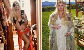 Jessica Simpson says she is working hard to lose weight after C-section  from 3rd child | Daily Mail Online