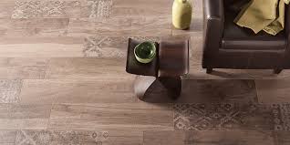 Anspruchsvolles feinsteinzeug in naturgetreuem holzdesign. Fliesen In Holzoptik Holzfliesen Fliesen In Holzdesign Fliesen Werner Tepe In Bad Laer Remsede