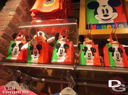 The Disney Store In Venice Italy Guest Pictures The Geek S Blog Disneygeek Com Come faccio a lavorare per disney?