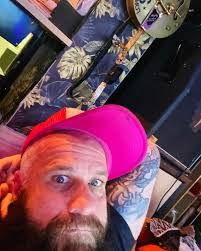 Clint Houston's Instagram, Twitter & Facebook