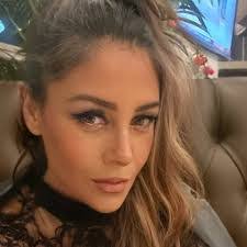 Kimberly Vassallo's Instagram, Twitter & Facebook