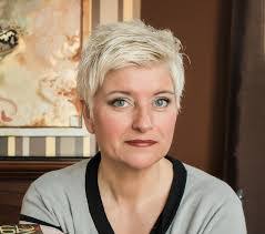 Shannon Hammer's Instagram, Twitter & Facebook