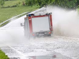 Heftige hagelunwetter bringen in brasilien riesige hagelkörner. Unwetterwarnung Am Samstag Fur Niedersachsen Vor Gewitter Und Starkregen Niedersachsen