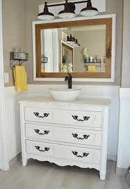 Un meuble salle de bain relax double vasque est un élement de 120 cm en blanc se choisit en fonction du style de décoration de la salle de bain. 1001 Idees Originales Pour Un Meuble Salle De Bain Recup