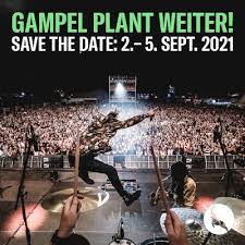 Hundreds of rockstars are thrilled with the wonderful setting and say that the festival is one of the. Gampel Open Air Open Air Gampel 2004 Foto Bild Veranstaltungen Motive Bilder Auf Fotocommunity August 2021 In Gampel Auf Einen Blick Tonimanikamlubis