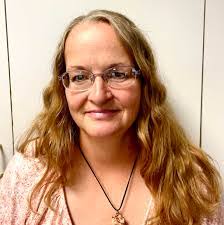 Angela Yardley's Instagram, Twitter & Facebook