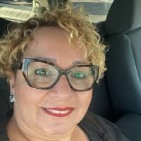 Marta Roque's Instagram, Twitter & Facebook