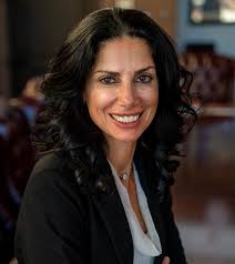 Lea Wolf's Instagram, Twitter & Facebook