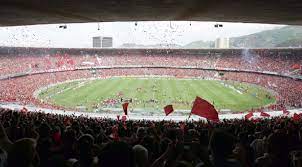A série a do campeonato brasileiro de futebol de 2009 foi a 53ª edição da principal divisão do futebol brasileiro, vencida pelo clube de regatas do flamengo.a disputa ocorreu entre maio e dezembro e o regulamento foi similar ao dos anos anteriores, quando foi implementado o sistema de pontos corridos. Mundo Das Torcidas Na Tviteru Torcida Do Flamengo No Jogo Do Hexa Campeonato Brasileiro Flamengo X Gremio Brasileirao 2009 Http T Co On33ezsri2