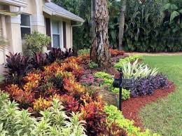 40 Handsome Tropical Front Yard Landscape Ideas For Your Home Tropical Landscaping Front Yard Landscaping Design Garden Landscape Design