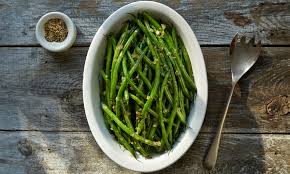 Per cucinare questo contorno, si inizia, pulendo i fagiolini, eliminate le due estremità, poi li lavate sotto acqua corrente, più volte. Verdure Al Forno Le Ricette Da Provare E Gli Errori Da Evitare