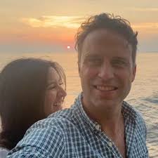 Blake Barnes (@heyblakebarnes)